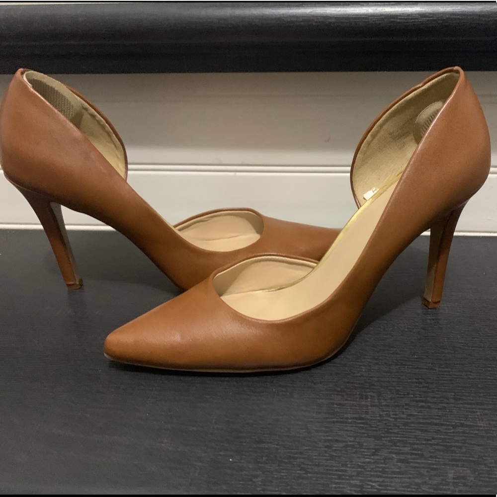 Like new cognac heels